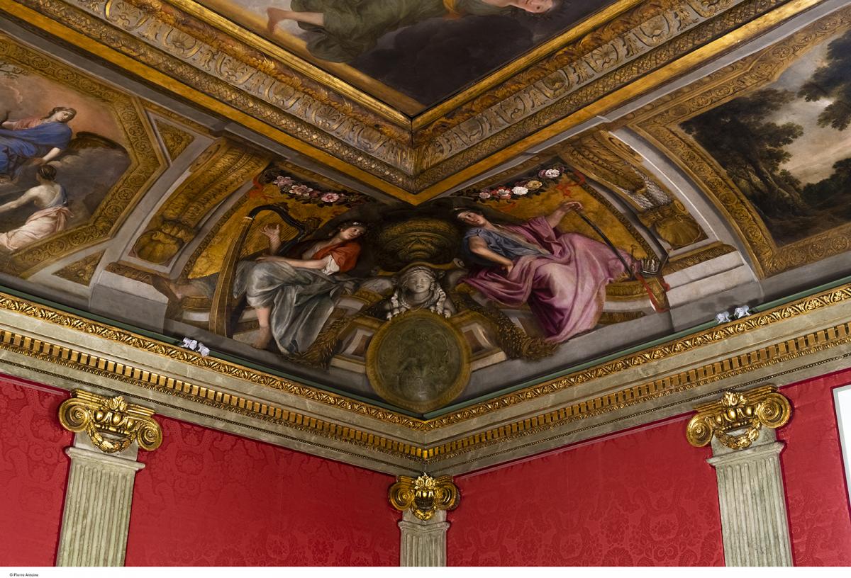 Salons La Rivière : décors peints pour la grande chambre et le cabinet doré de l’hôtel La Rivière, 14, place Royale - 3